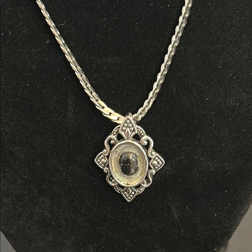 Vintage Luzier Pendant Necklace 18” Silver tone #54
